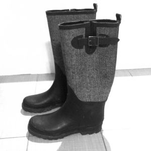 Banana Republic Chevron rain boots size 8.5M